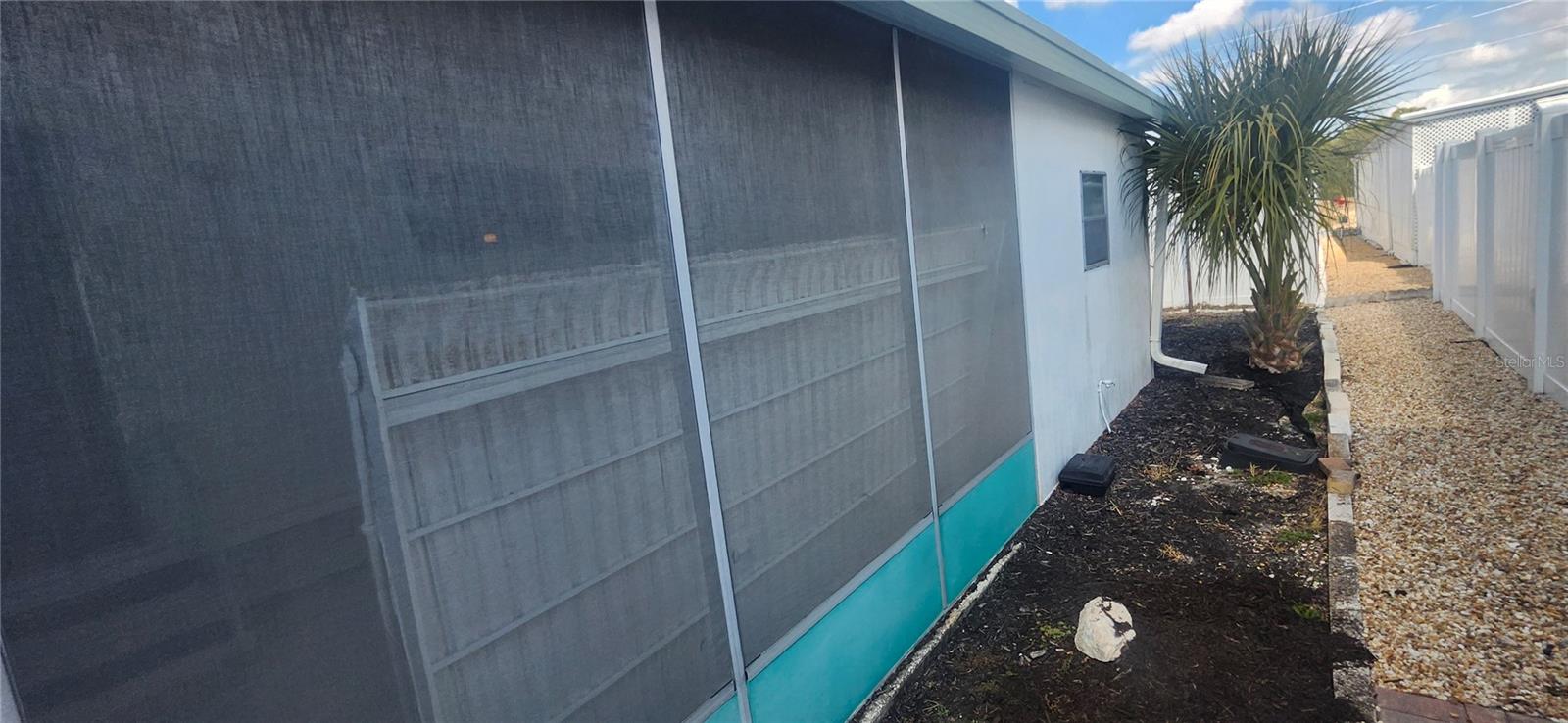 3229 TIKI DR — photo 32