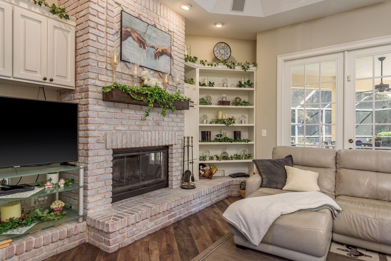 6207 CLAIRE DE LUNE CT — photo 19