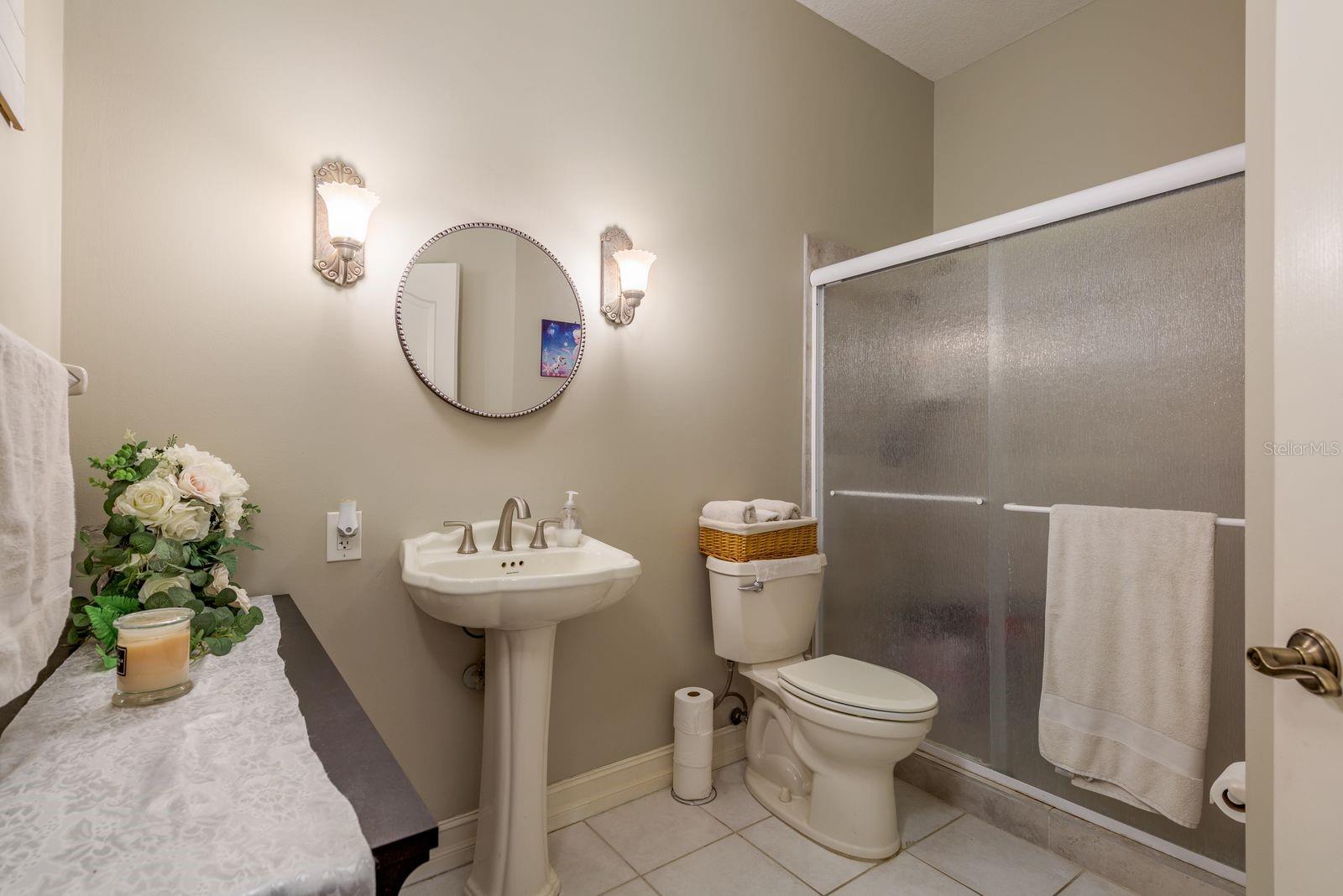 6207 CLAIRE DE LUNE CT — photo 37