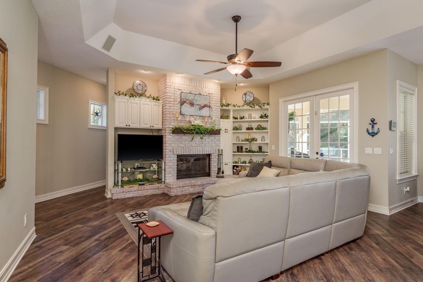 6207 CLAIRE DE LUNE CT — photo 17