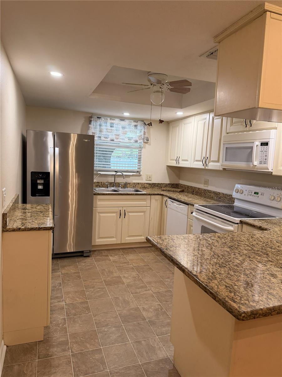 4140 PASSPORT LN #101 — photo 4