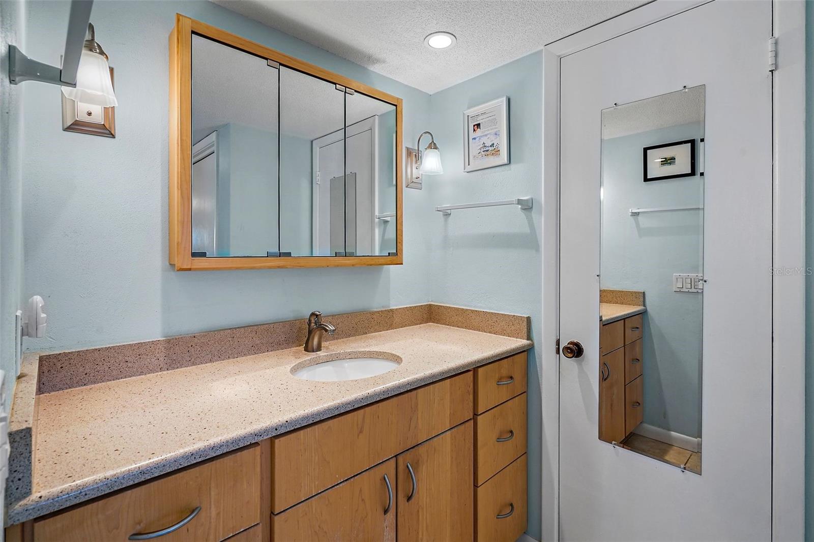 5000 GULF BLVD #304 — photo 32