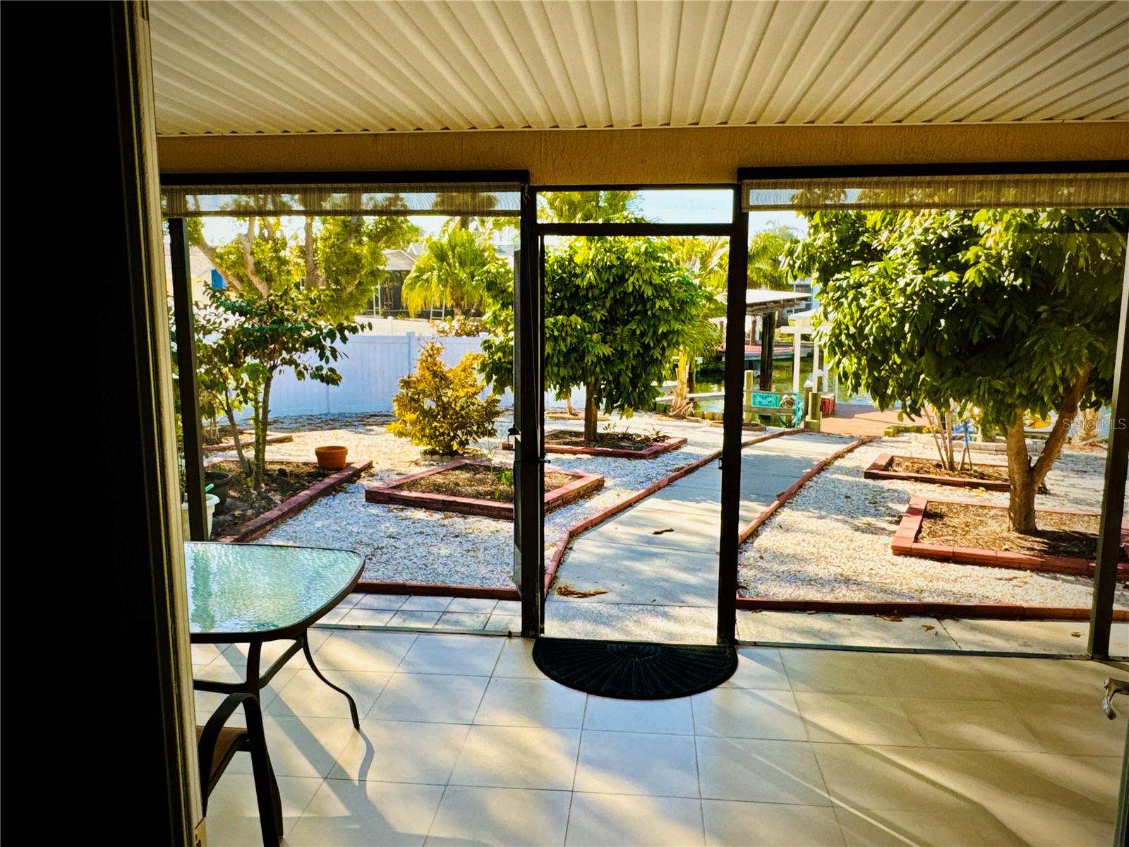 6512 MANILA PALM WAY — photo 34