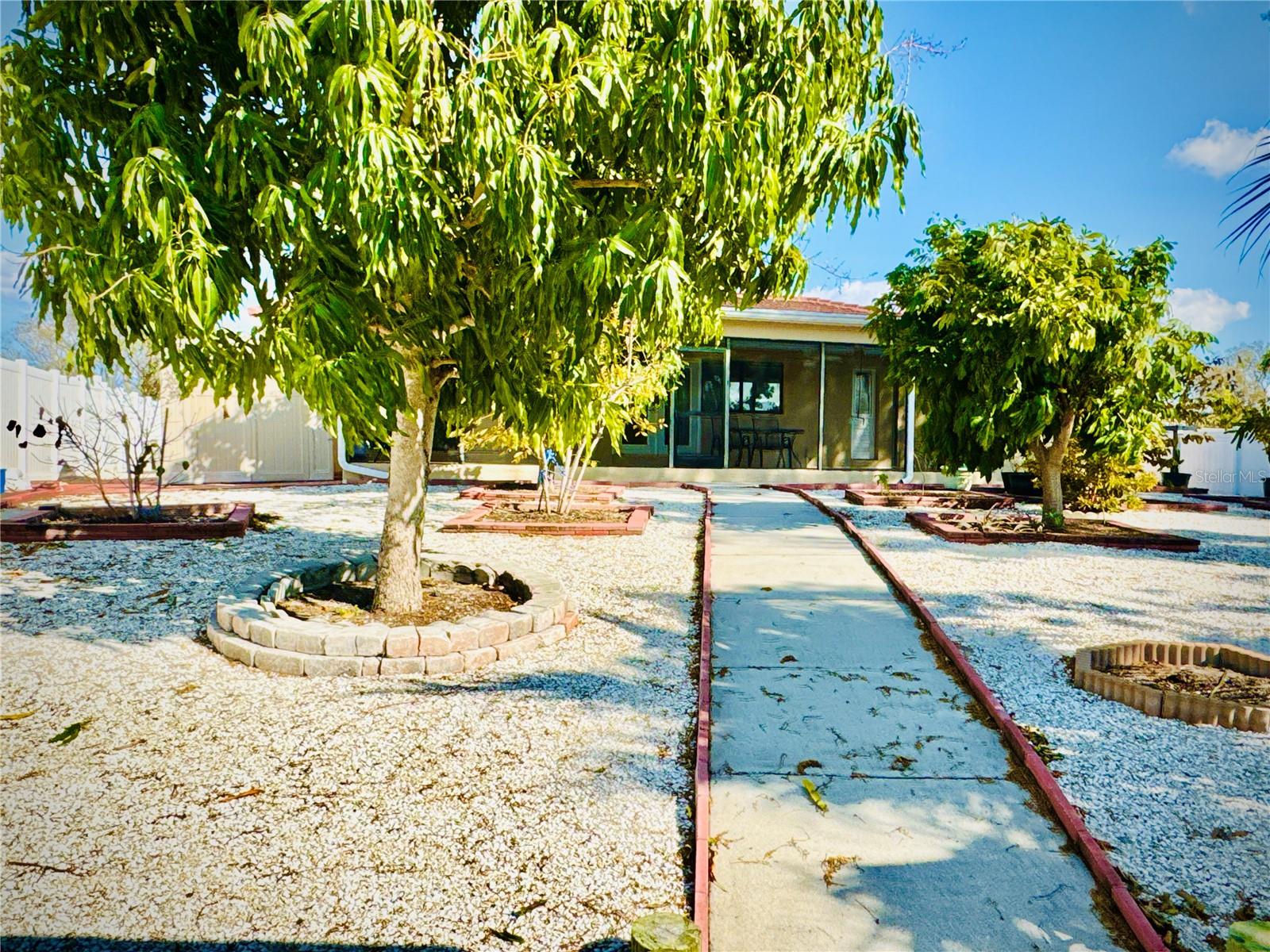 6512 MANILA PALM WAY — photo 36