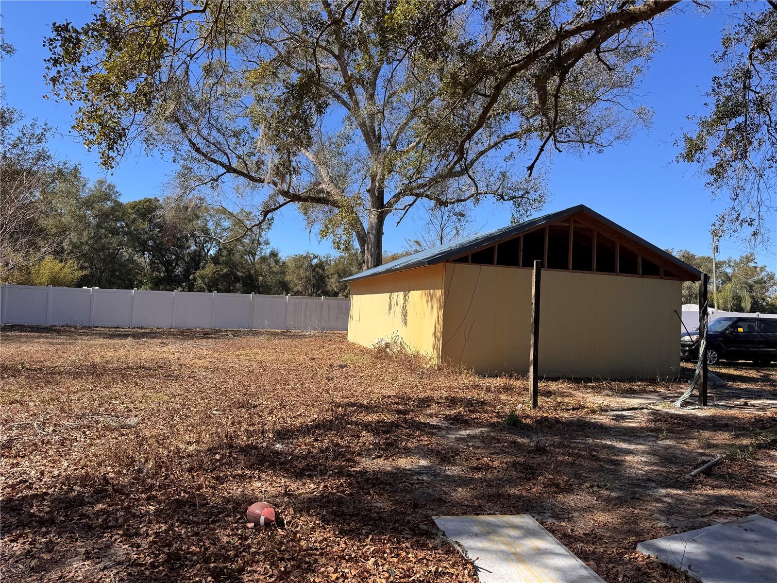 7647 SHANNON LN — photo 26