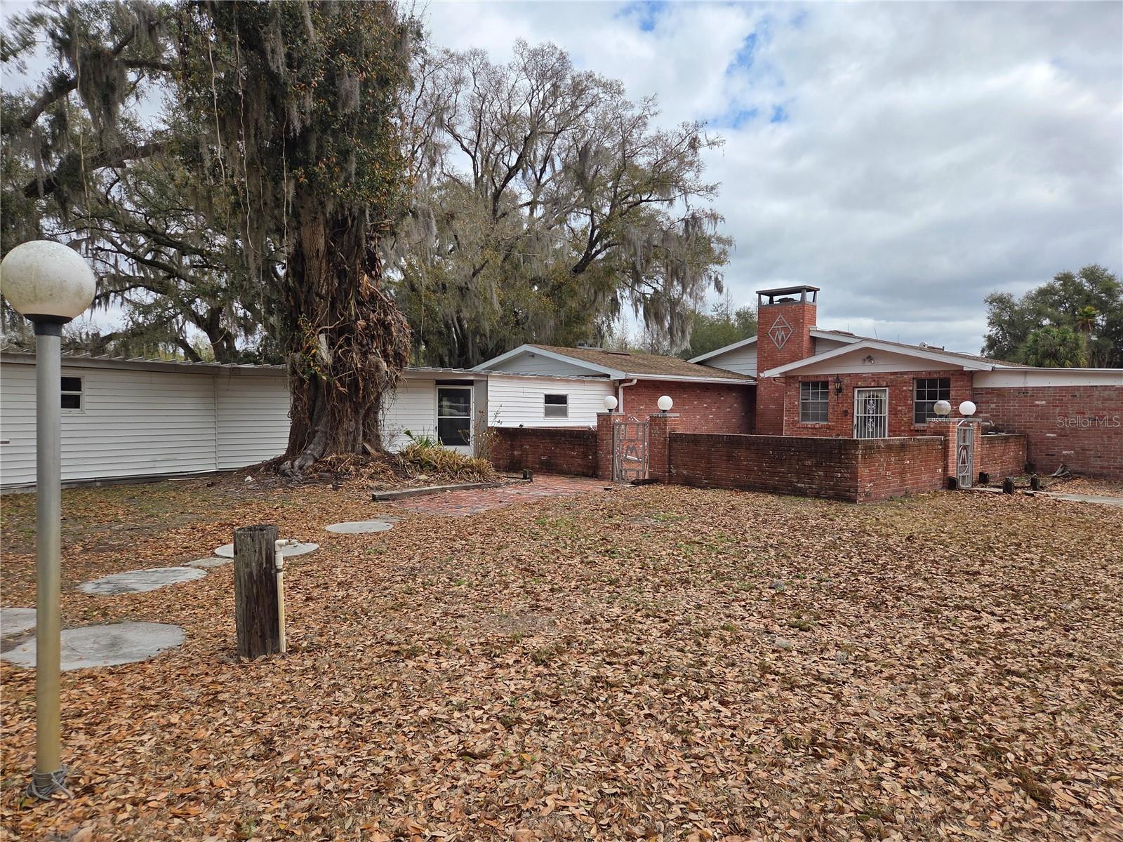 4911 W SAM ALLEN RD — photo 2