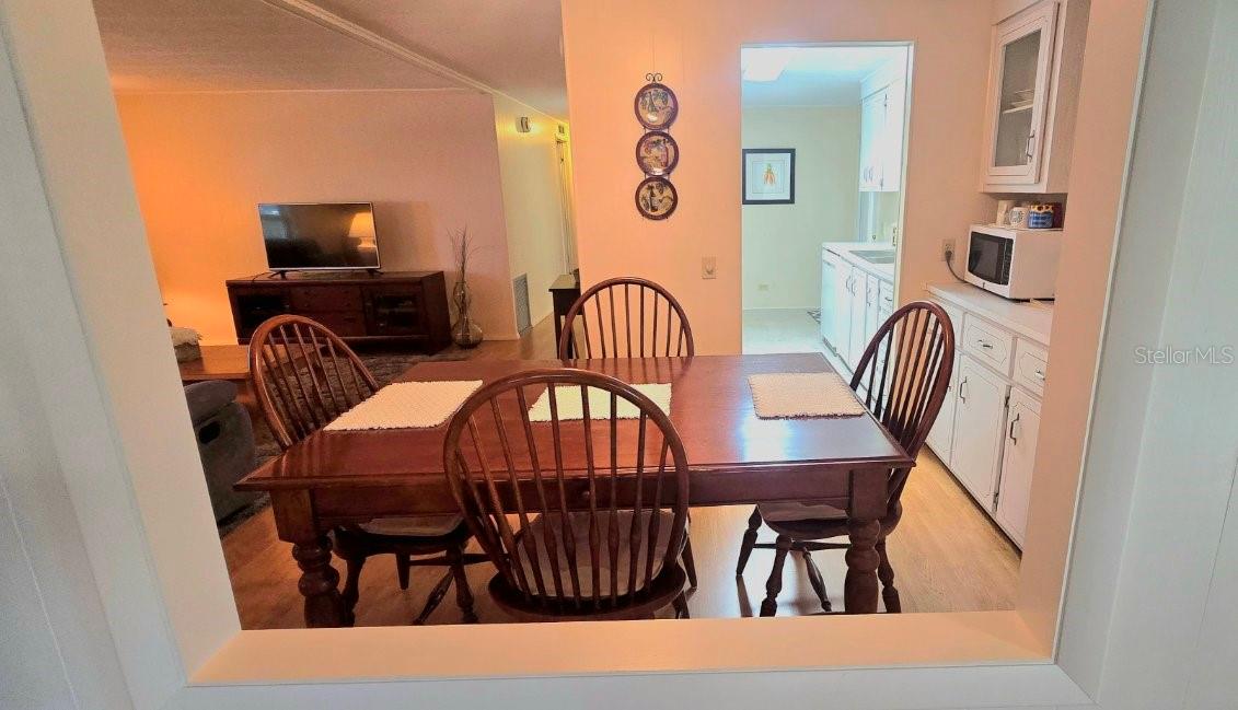 40 CONCORD LN — photo 11