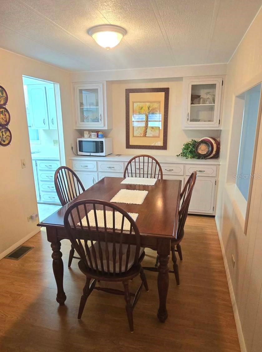 40 CONCORD LN — photo 10