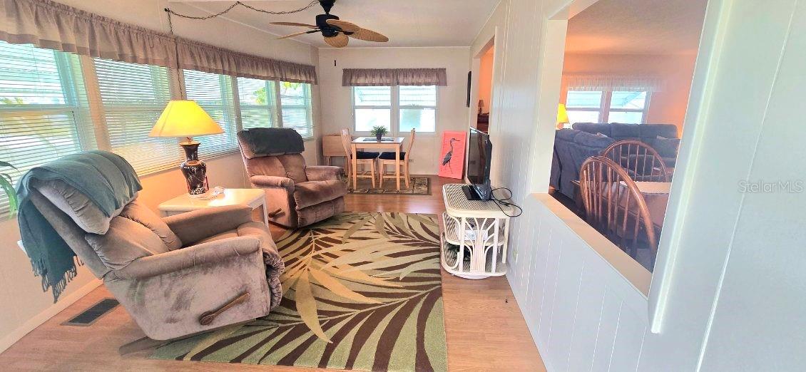 40 CONCORD LN — photo 3
