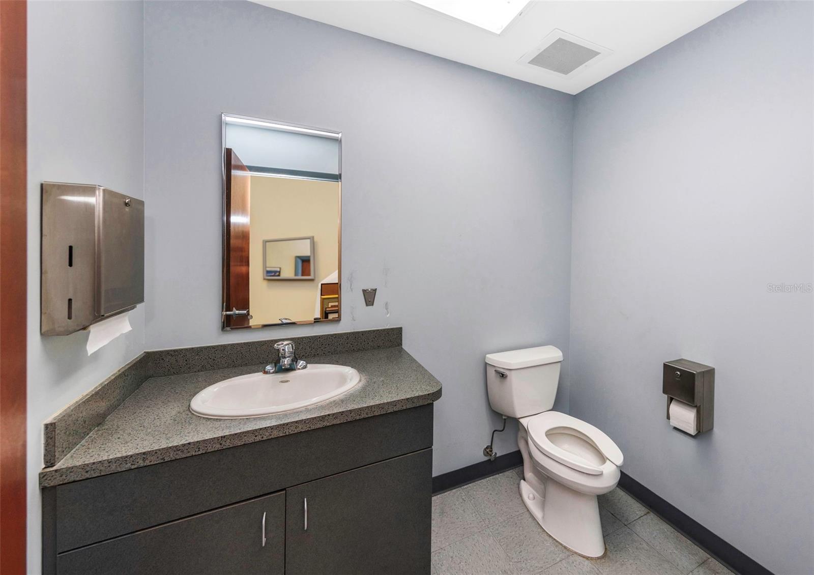 2346 DREW ST #1F — photo 4