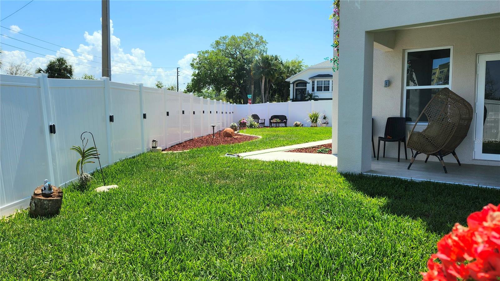 5324 JOBETH DR — photo 32