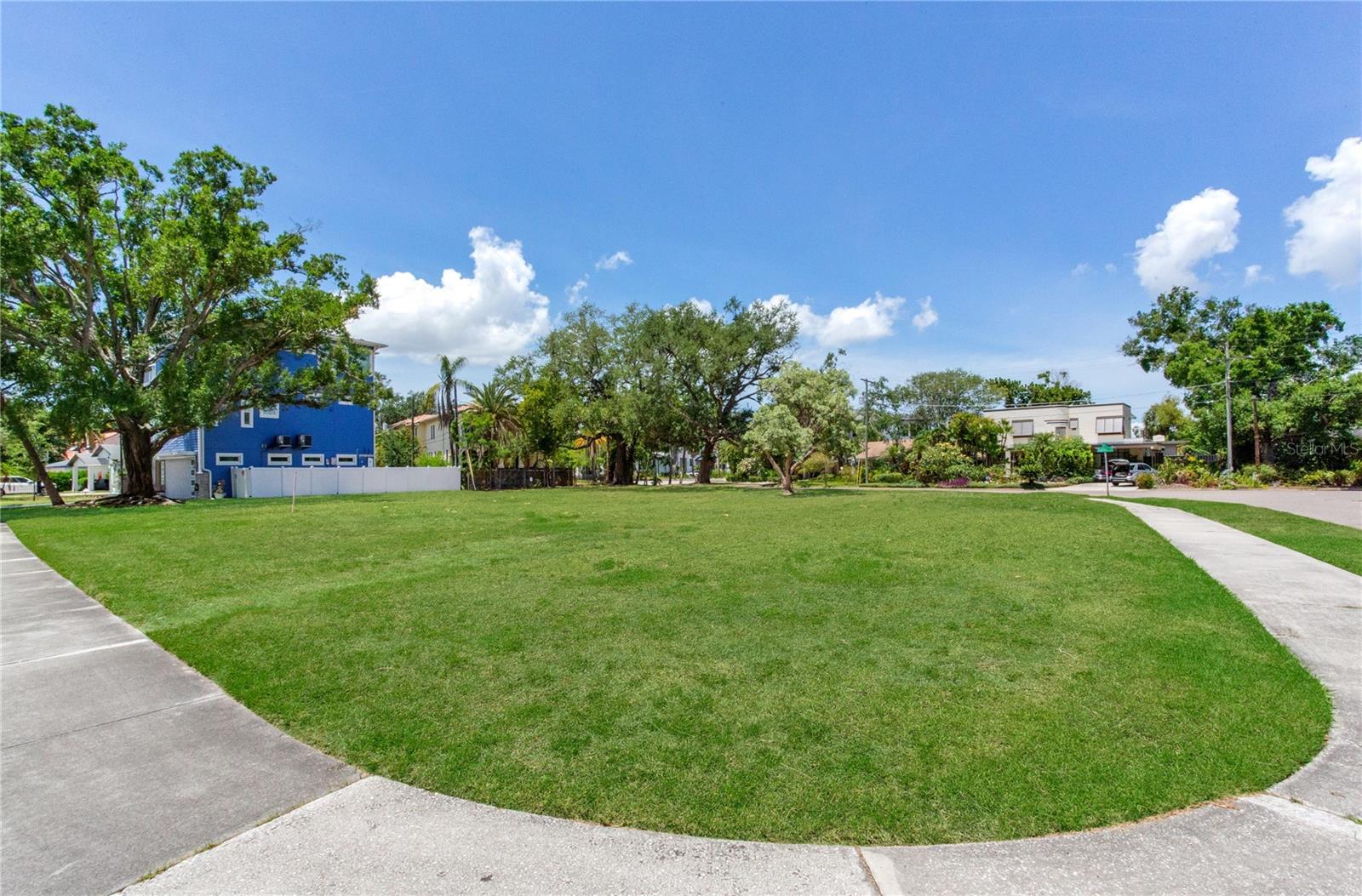 116 W DAVIS BLVD — photo 12