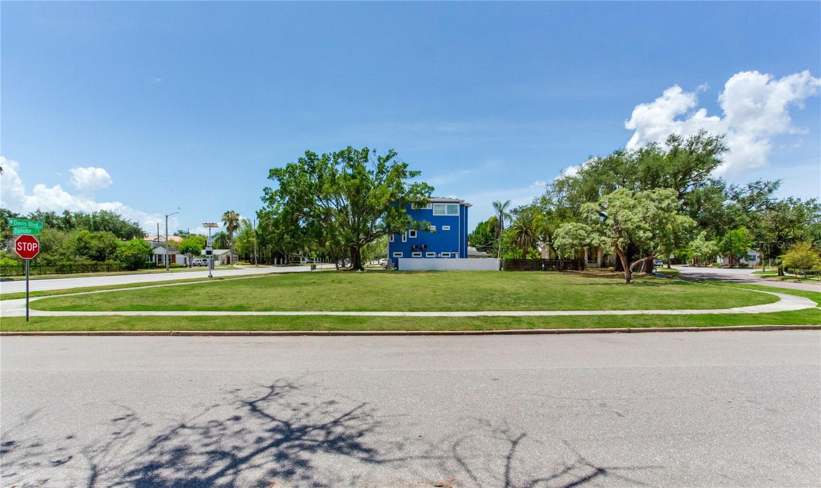 116 W DAVIS BLVD — photo 10
