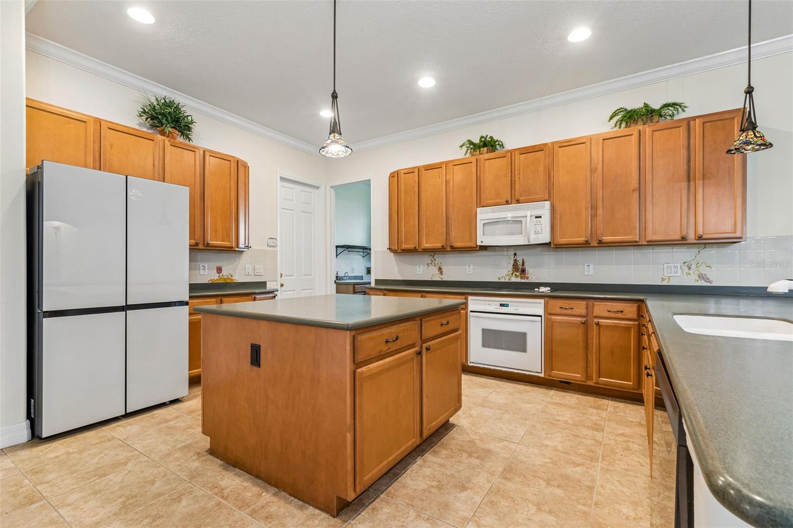 3511 BALLASTONE DR — photo 29