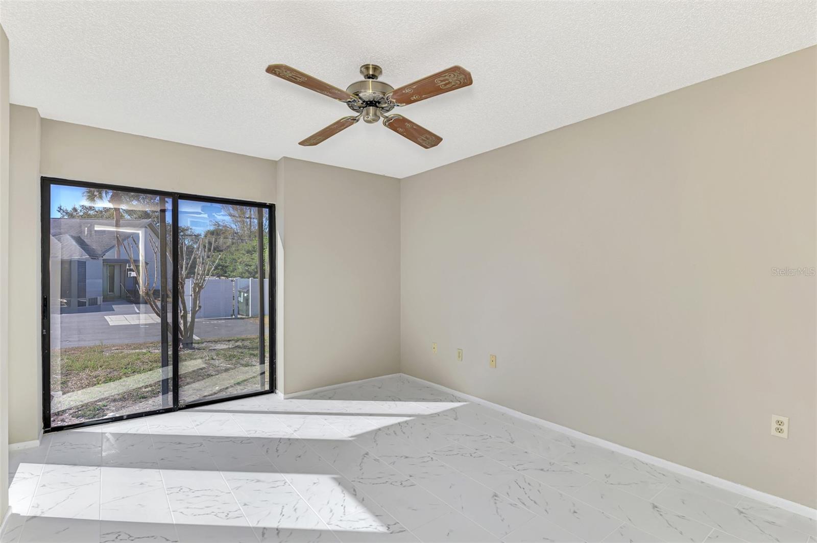 984 N BENEVA RD #T7 — photo 21