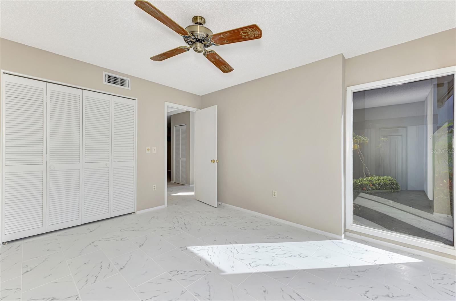 984 N BENEVA RD #T7 — photo 22