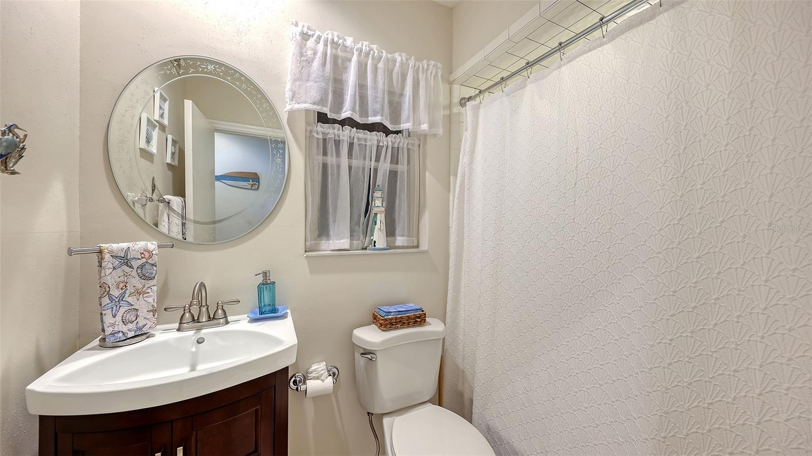 844 MAGELLAN DR — photo 22