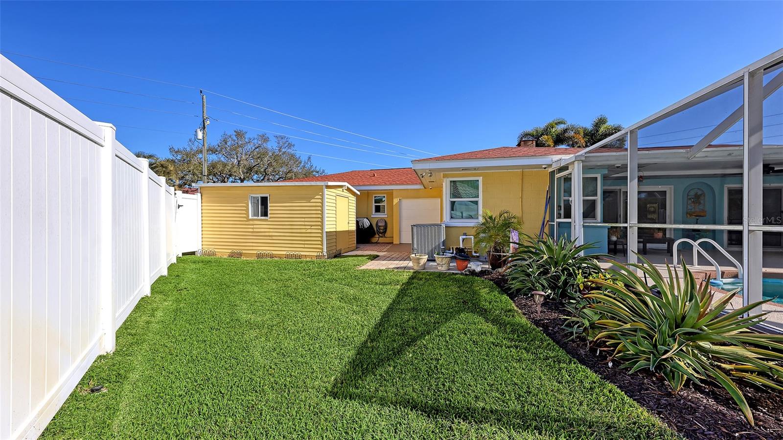 844 MAGELLAN DR — photo 31