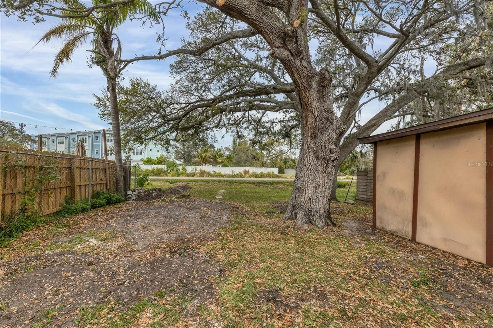 2305 NOVUS ST — photo 22