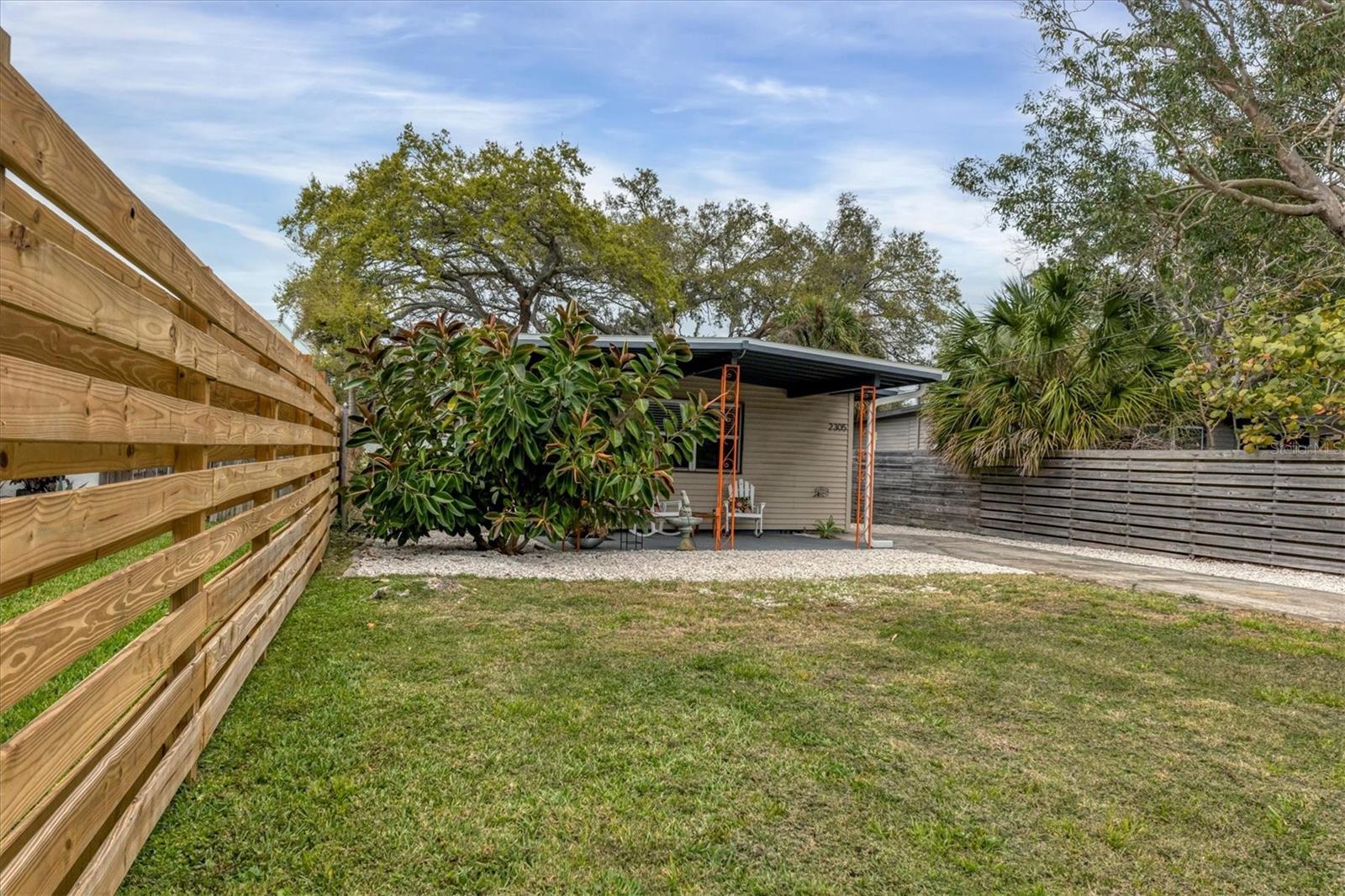 2305 NOVUS ST — photo 2