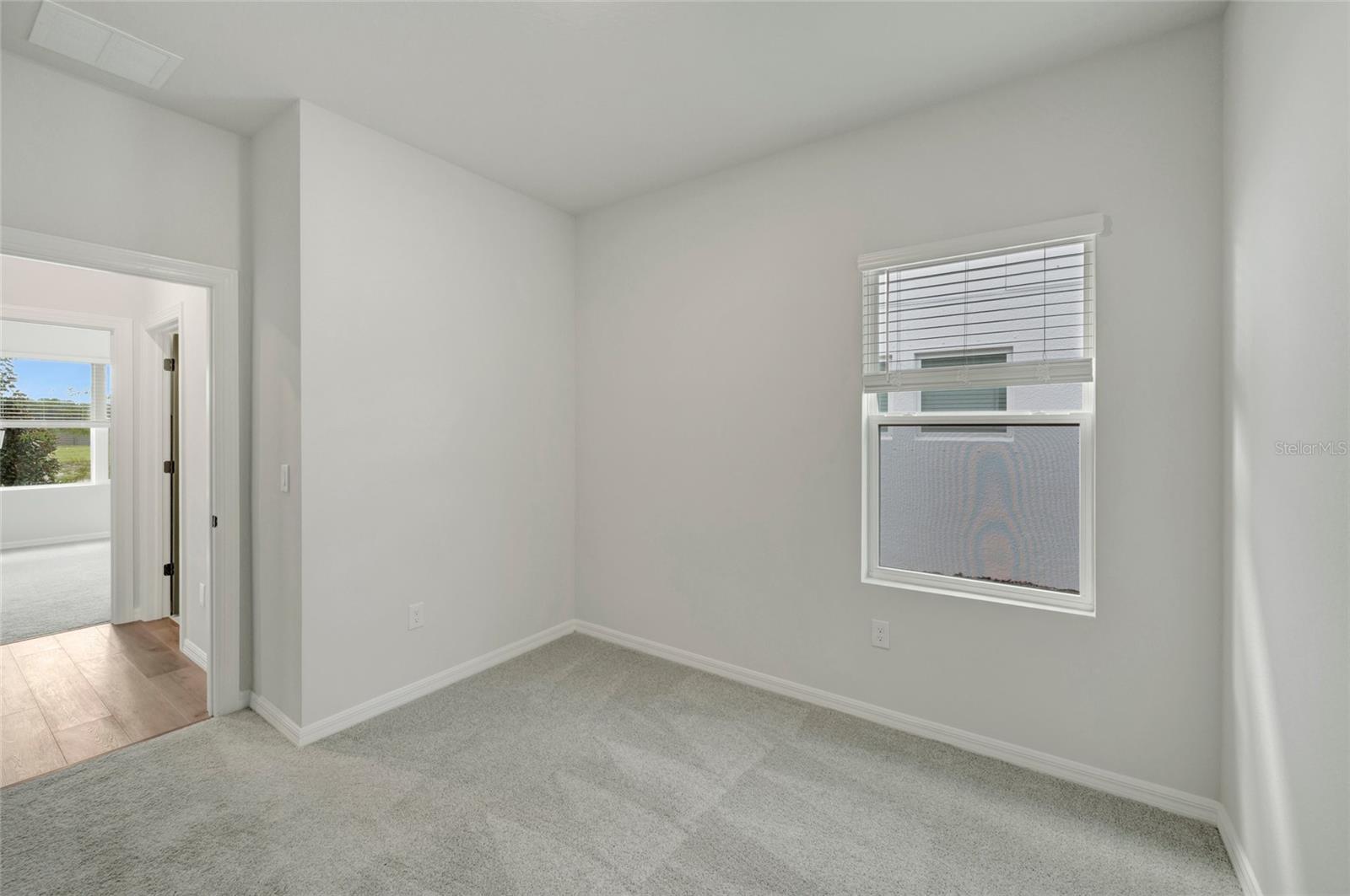614 KINGSWOOD CT — photo 16
