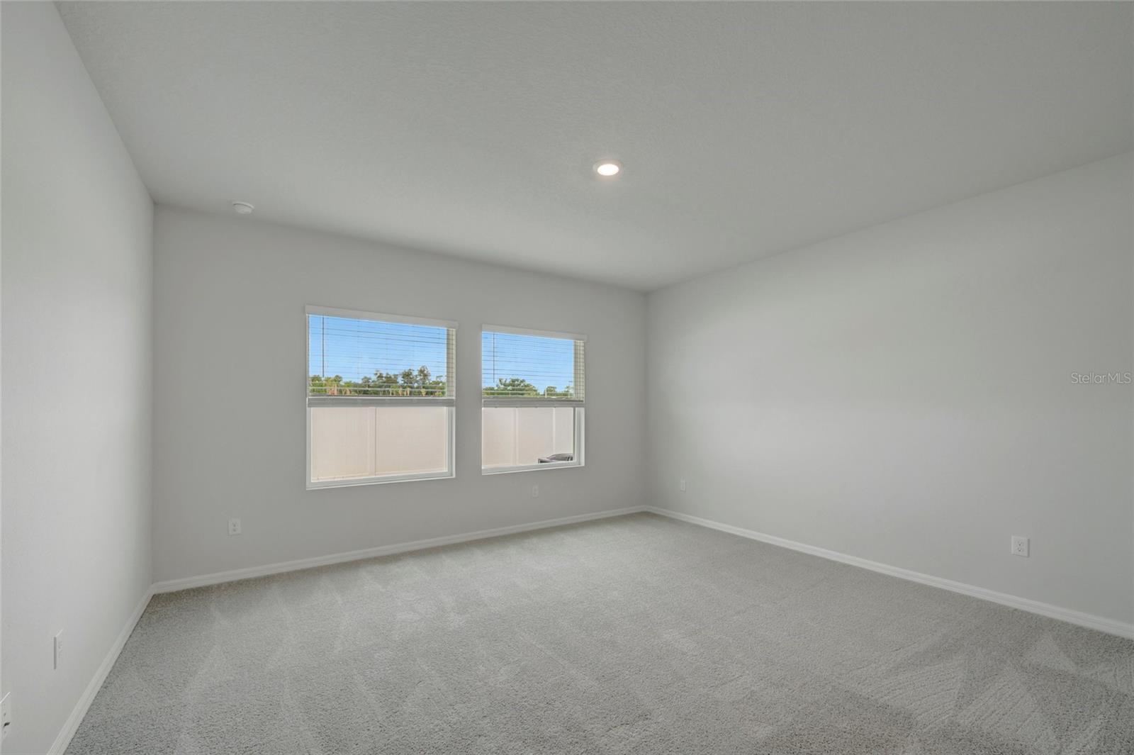 614 KINGSWOOD CT — photo 11