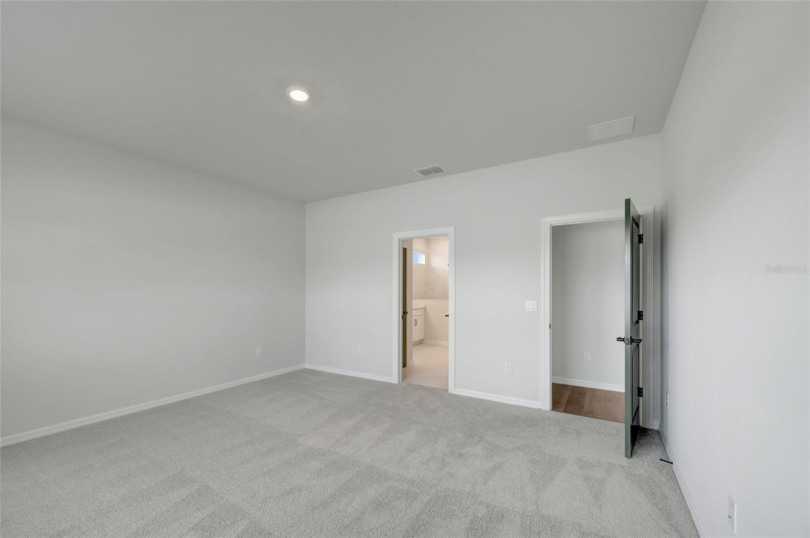 614 KINGSWOOD CT — photo 13