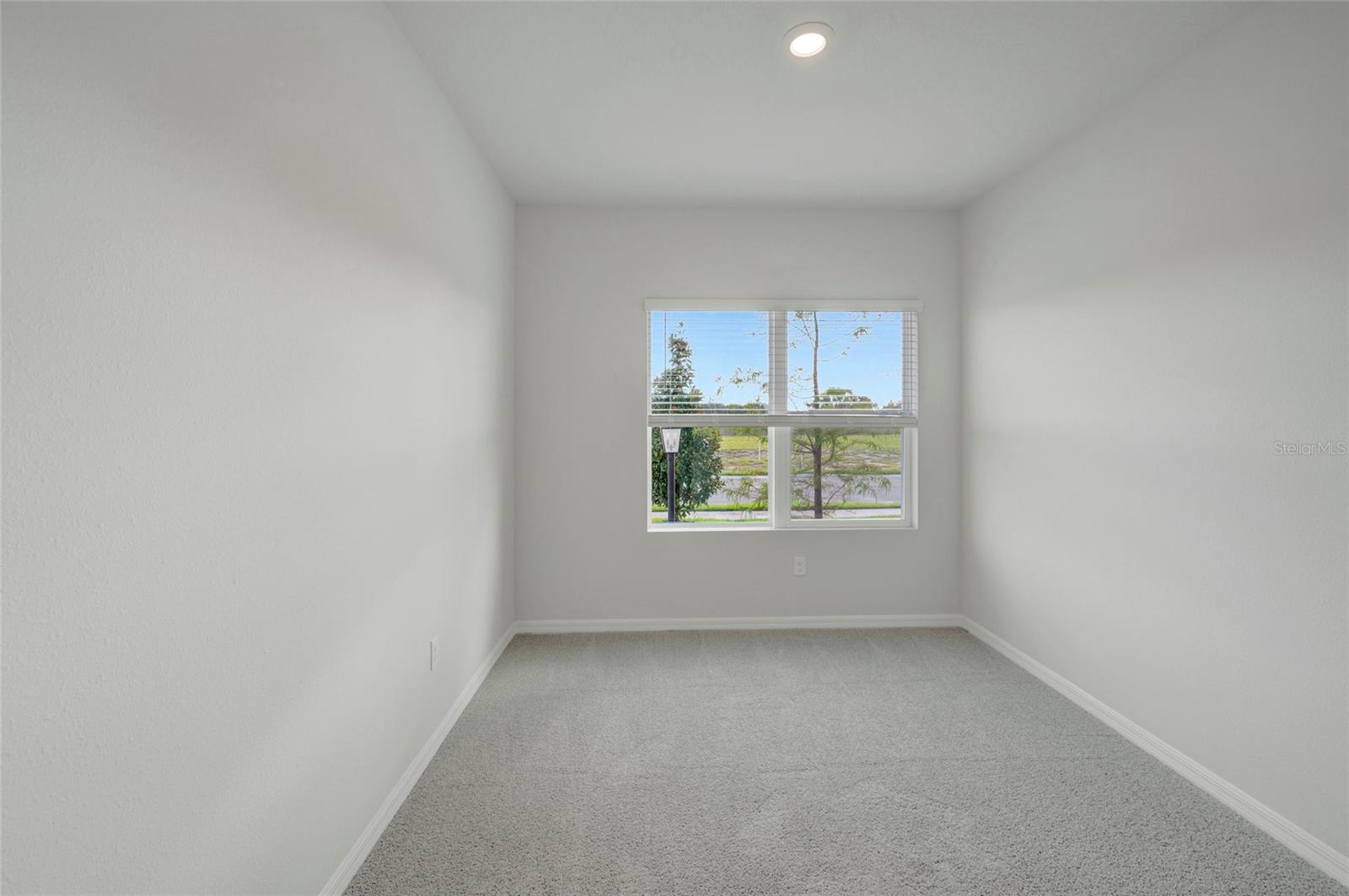 614 KINGSWOOD CT — photo 18