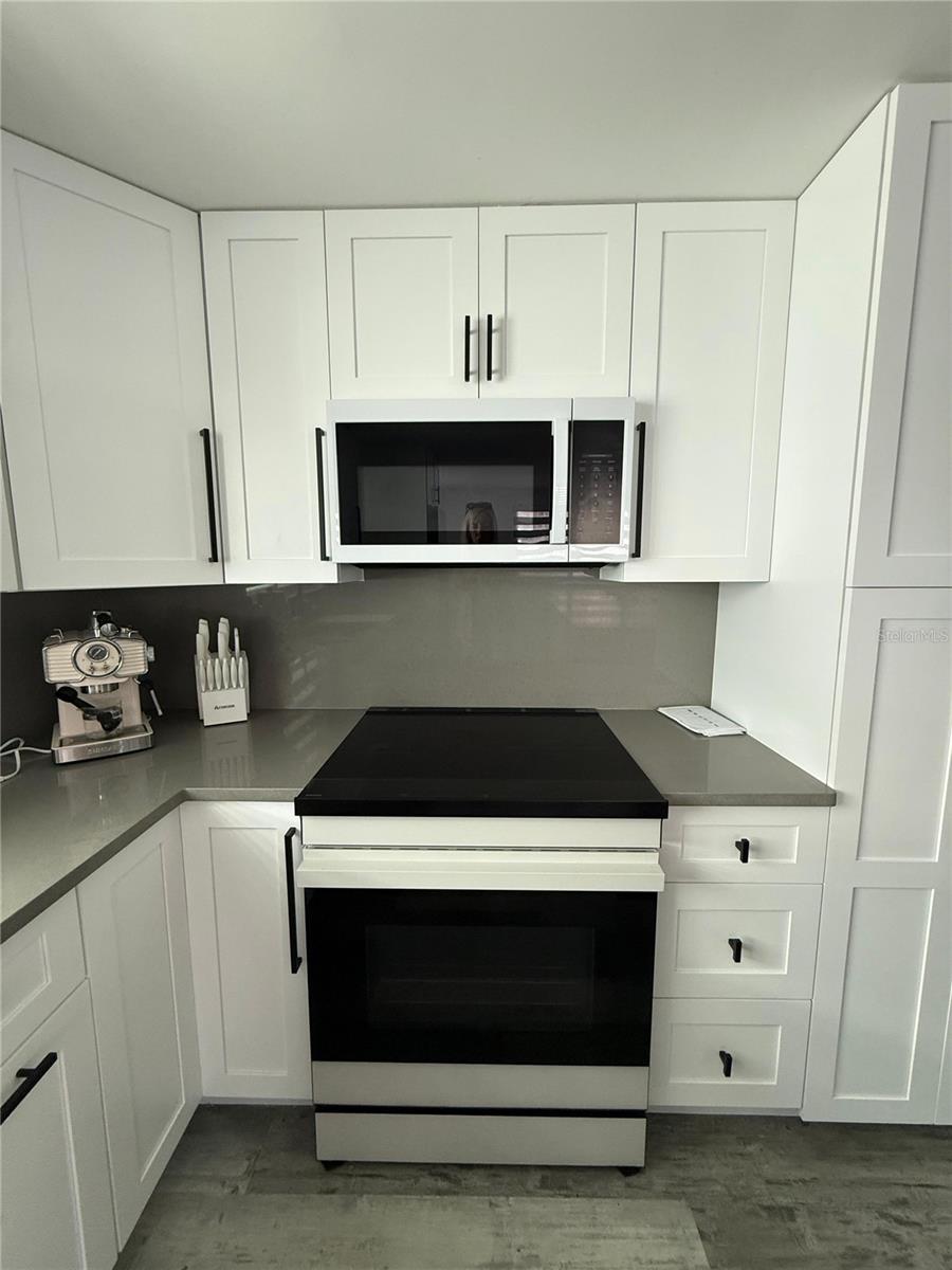5925 BEVERLY DR — photo 40