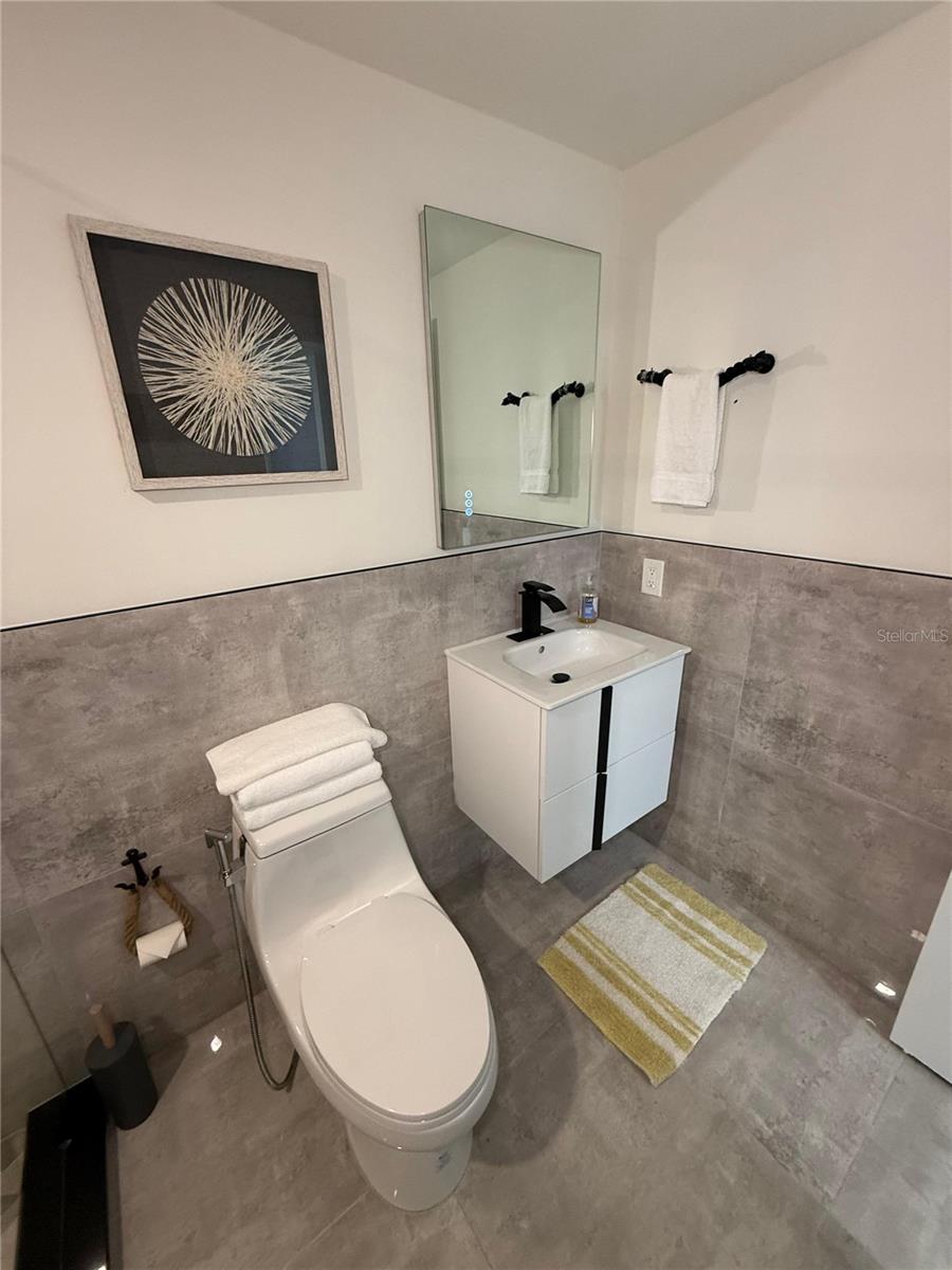 5925 BEVERLY DR — photo 23