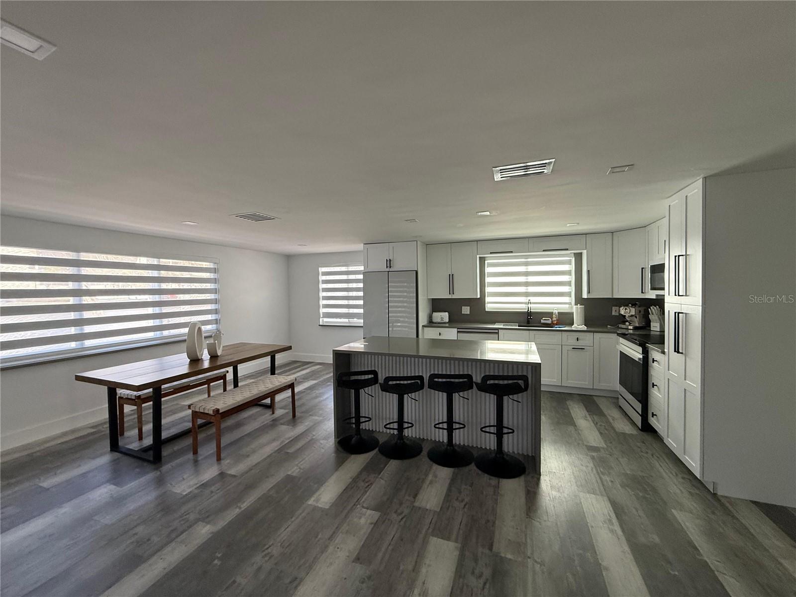 5925 BEVERLY DR — photo 9