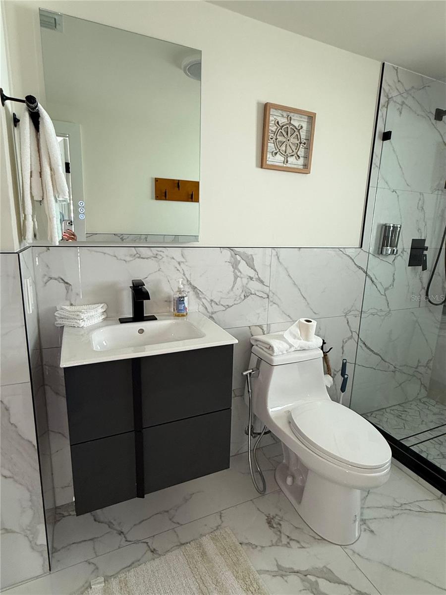 5925 BEVERLY DR — photo 16