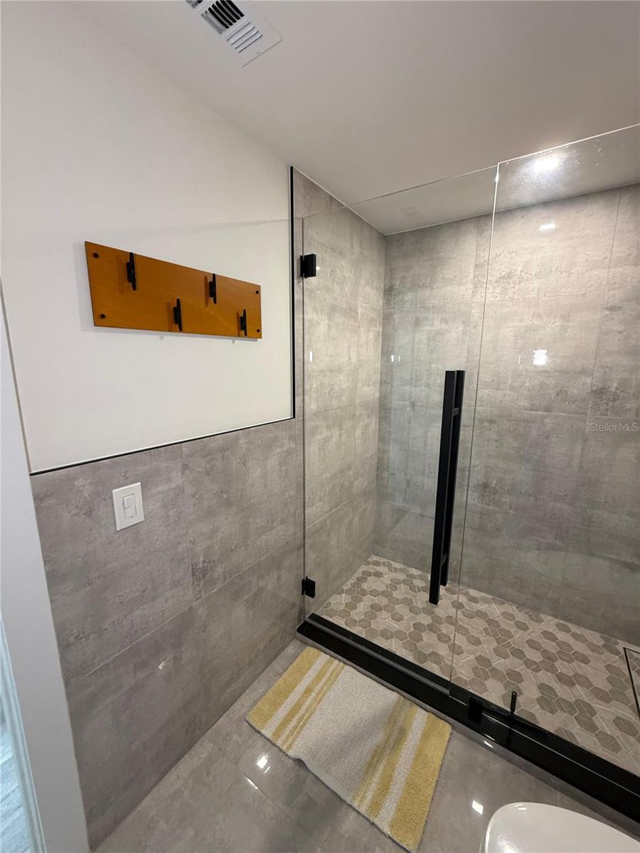 5925 BEVERLY DR — photo 31