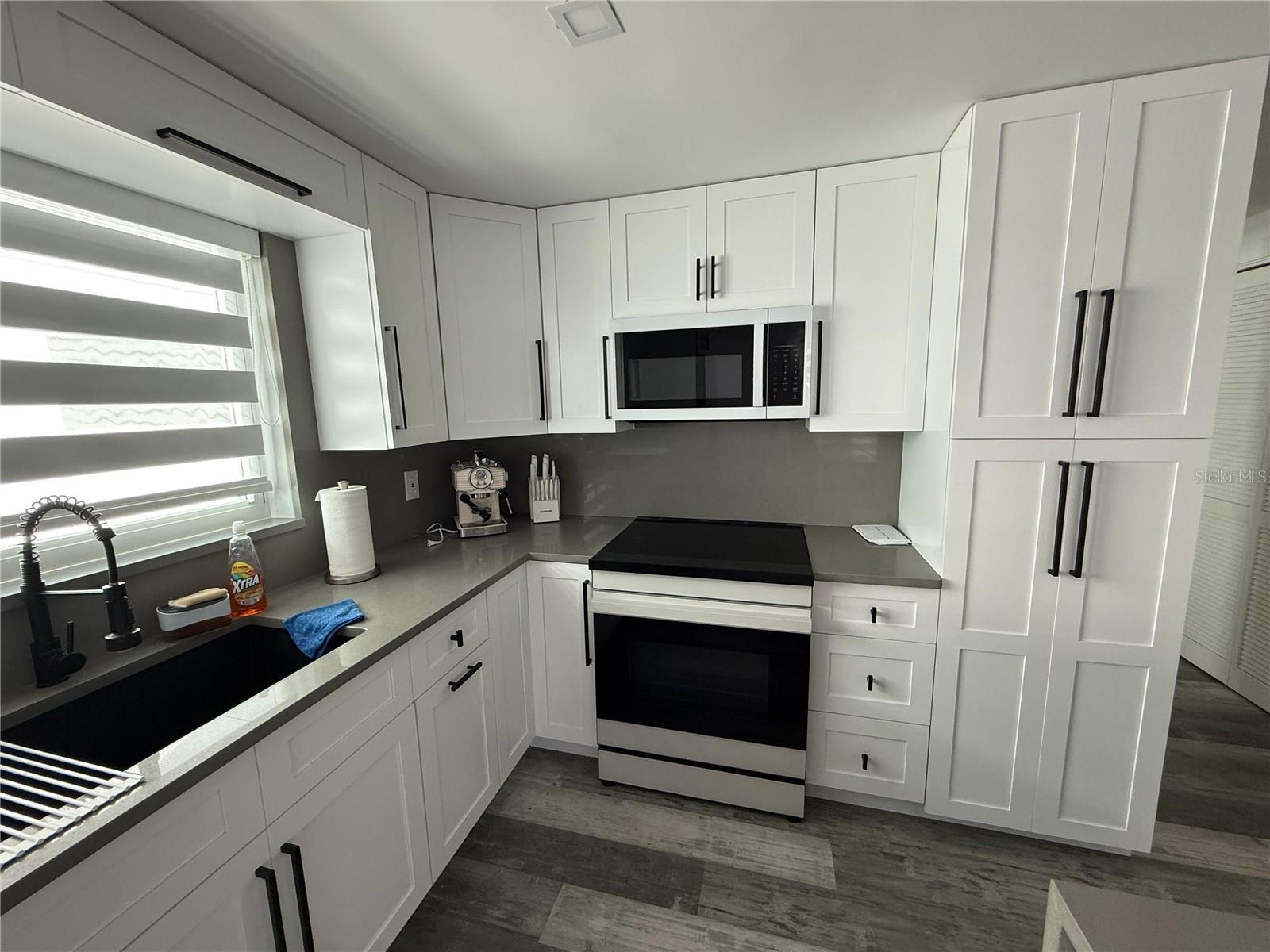 5925 BEVERLY DR — photo 2