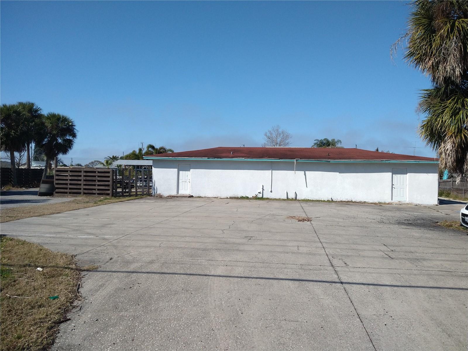 13923 OLD DIXIE HWY — photo 3
