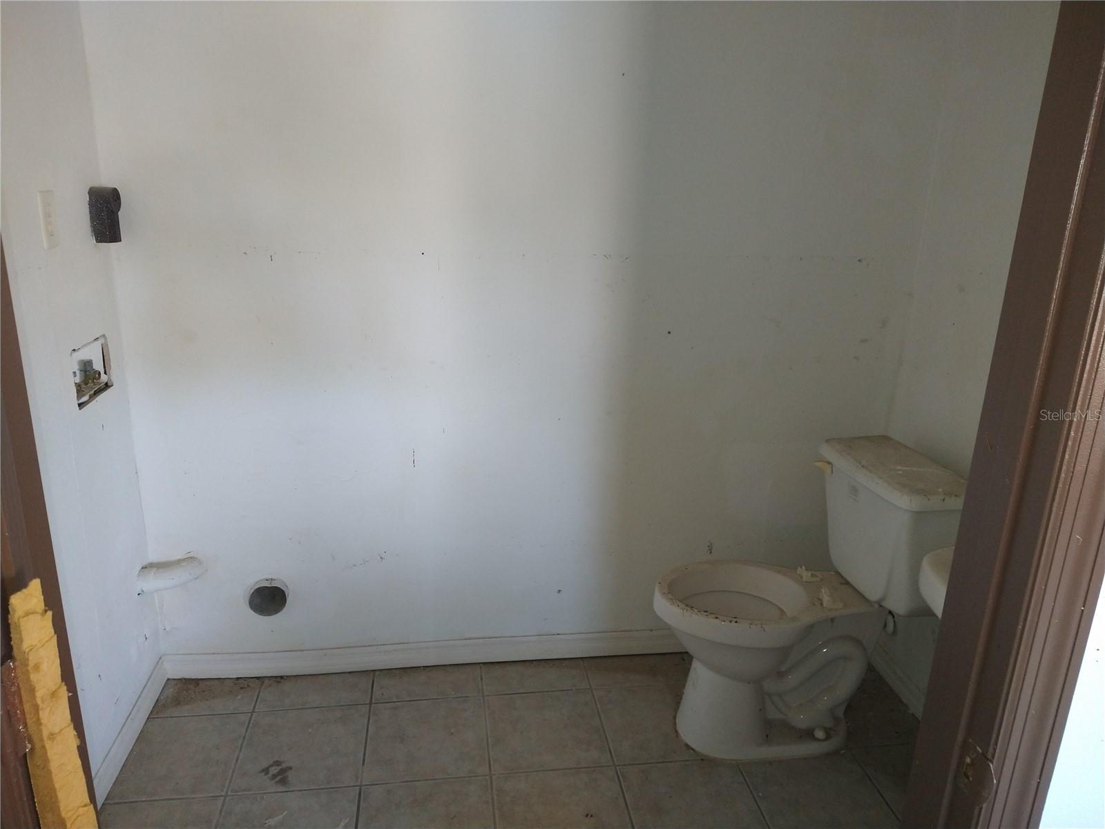 13923 OLD DIXIE HWY — photo 17