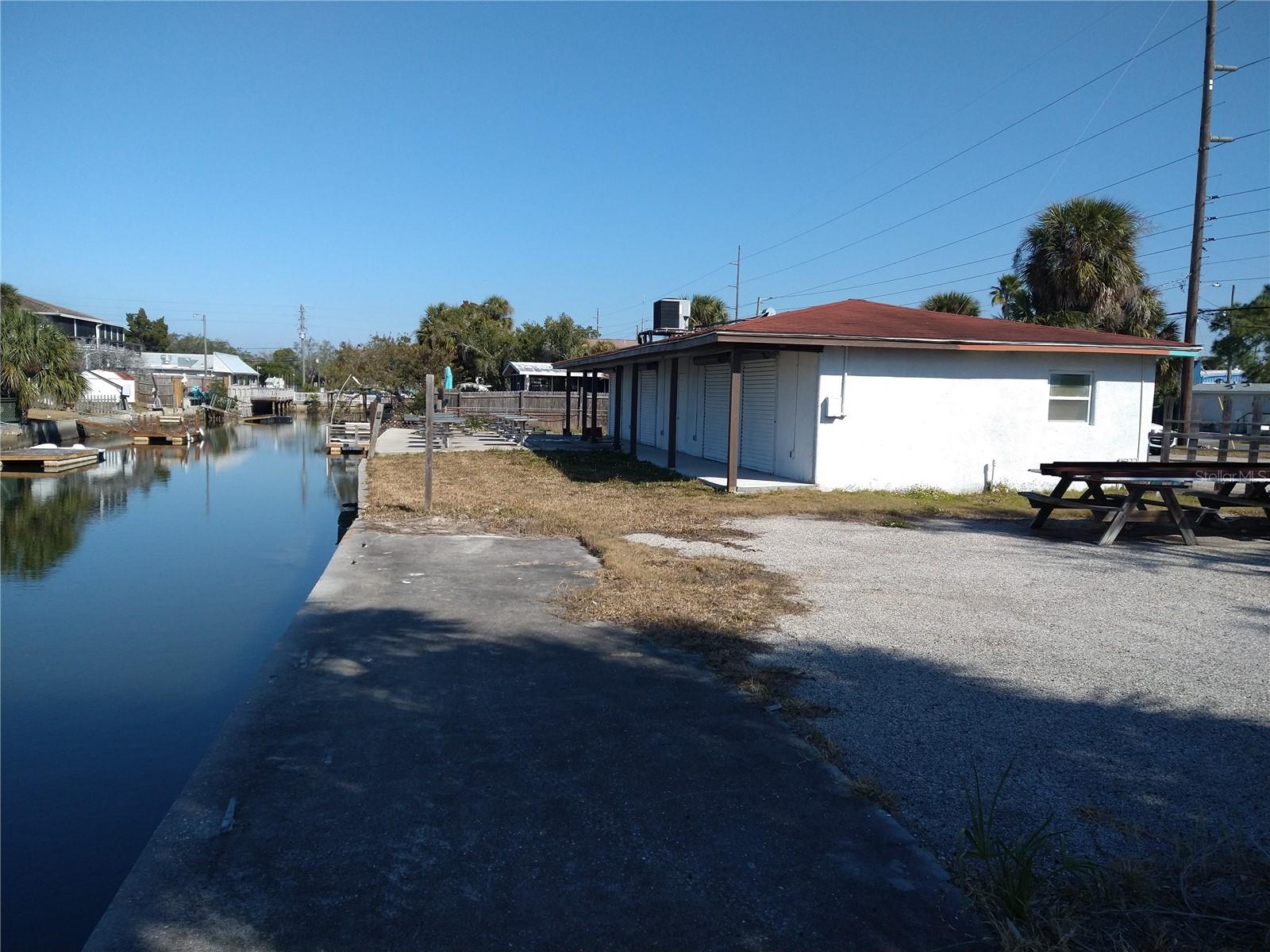 13923 OLD DIXIE HWY — photo 11