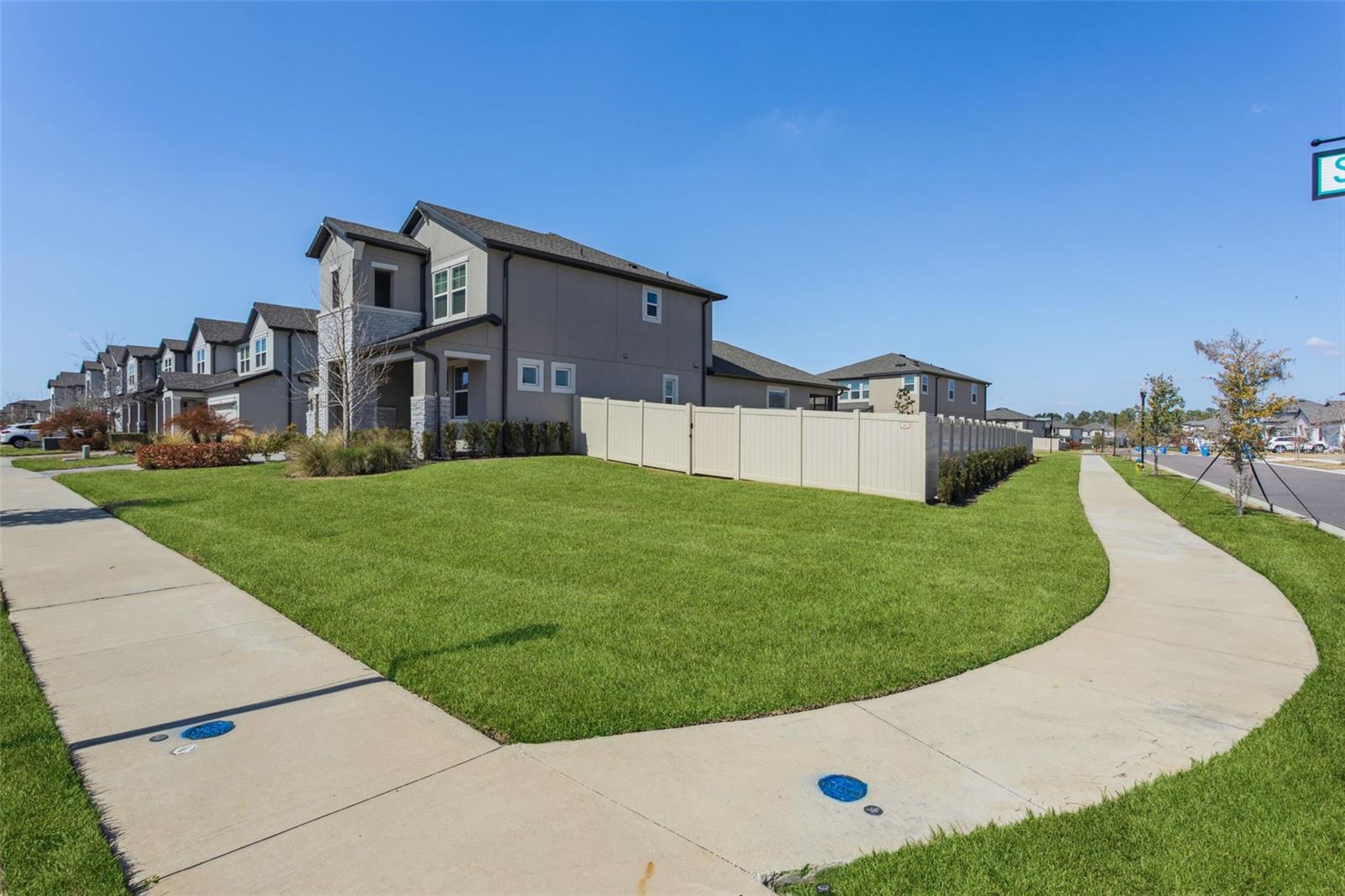 33287 SYCAMORE LEAF DR — photo 4