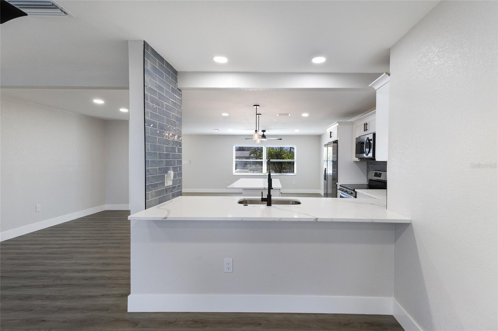 10316 KINGFISHER RD W — photo 30
