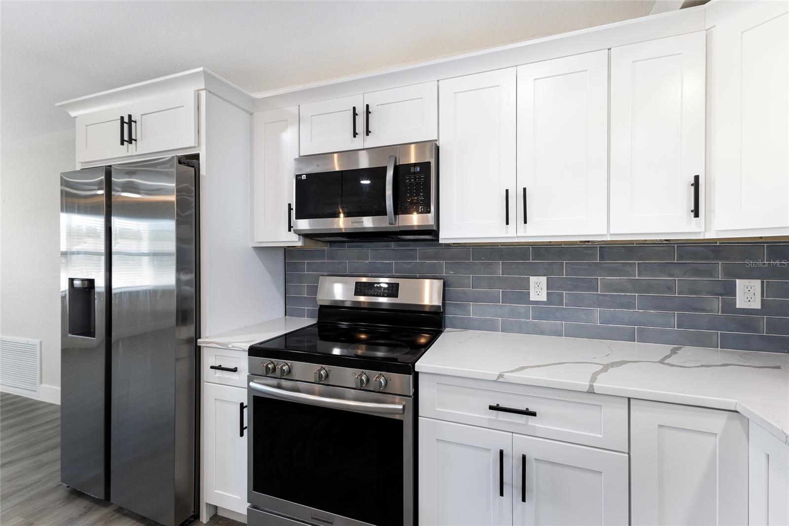 10316 KINGFISHER RD W — photo 26