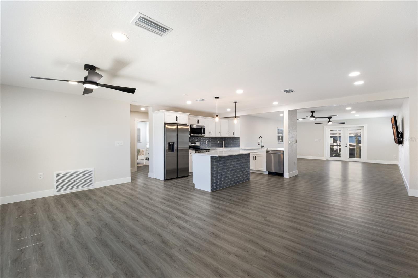 10316 KINGFISHER RD W — photo 22