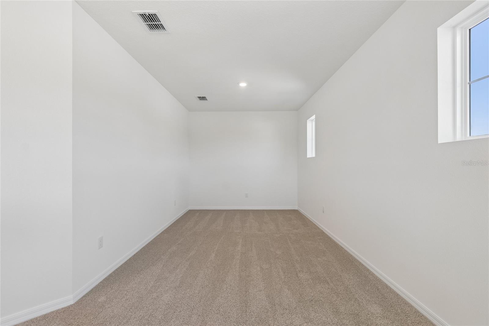 15227 EASTLYN DR — photo 17