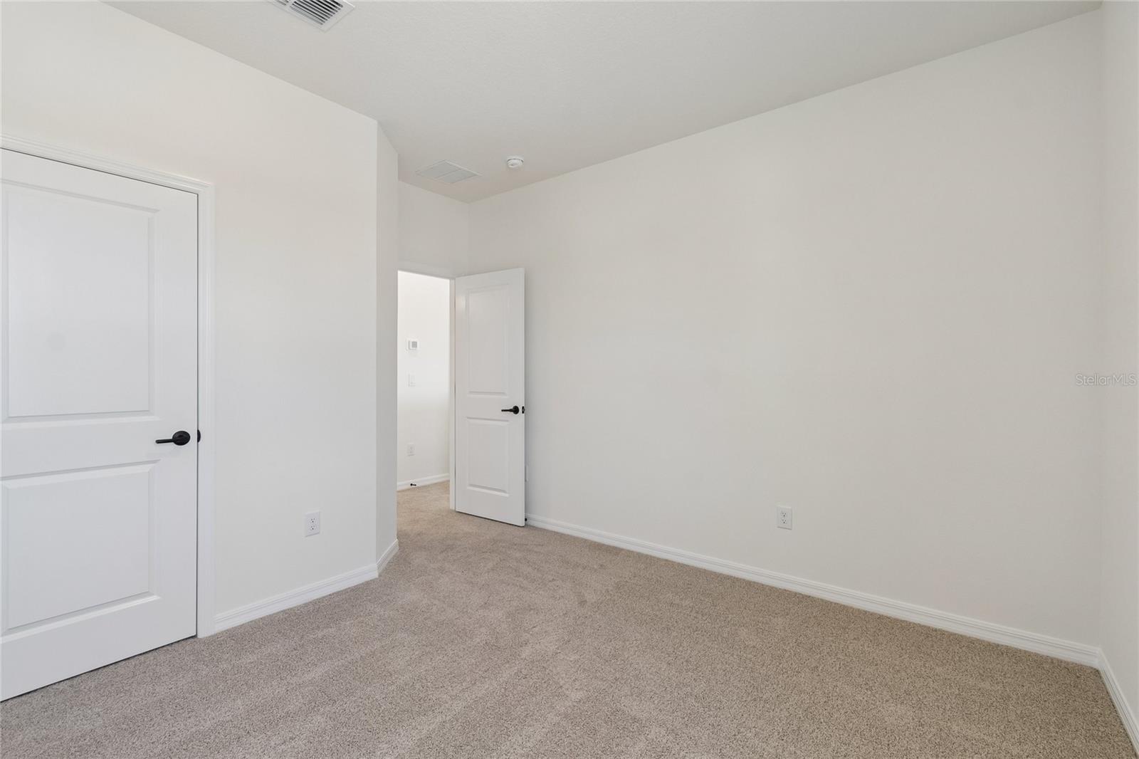 15227 EASTLYN DR — photo 19
