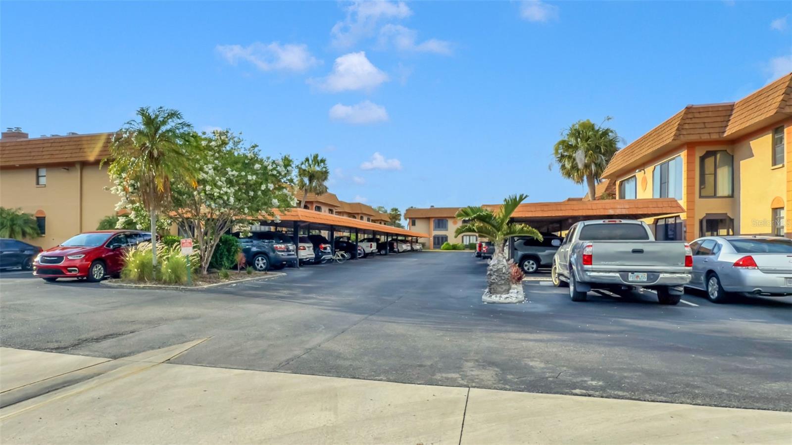 10192 SEMINOLE ISLAND DR #10192 — photo 4