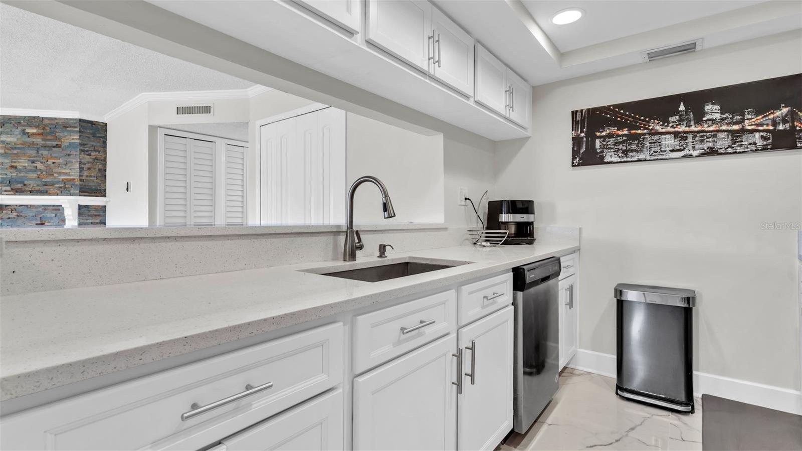 10192 SEMINOLE ISLAND DR #10192 — photo 7