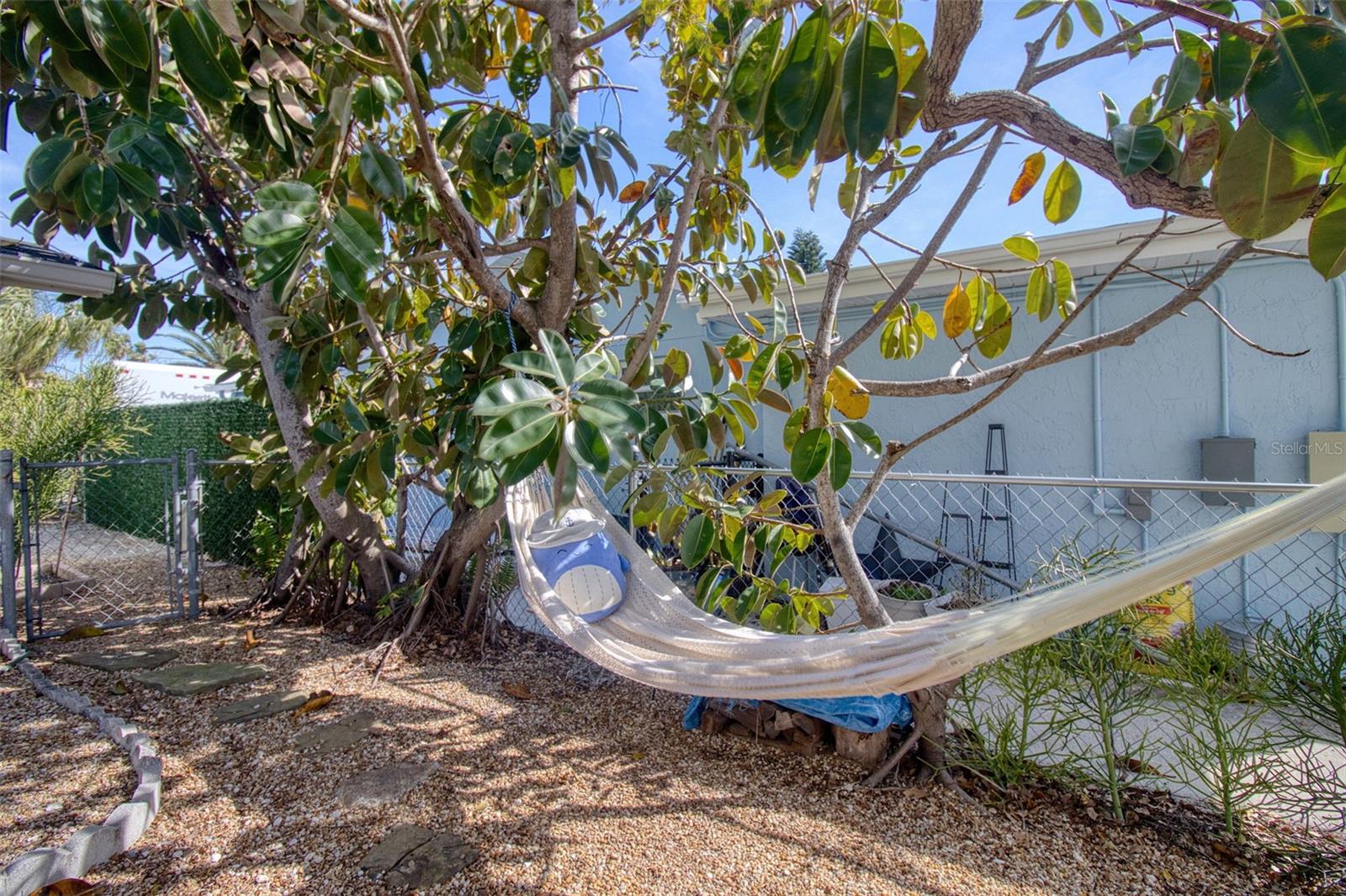 13525 MARIA DR — photo 21
