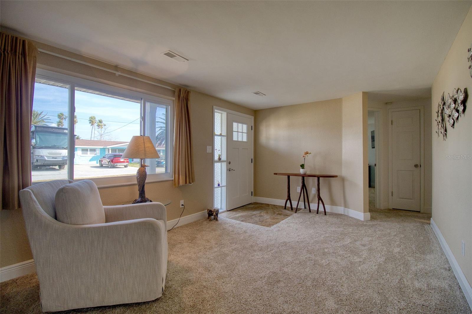 13525 MARIA DR — photo 10