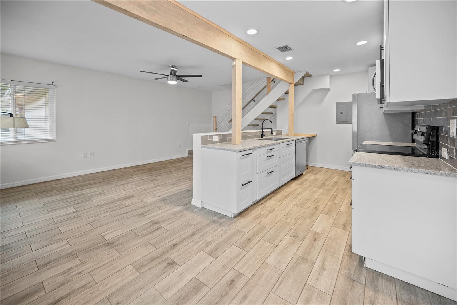 1832 BOUGH AVE #3 — photo 16