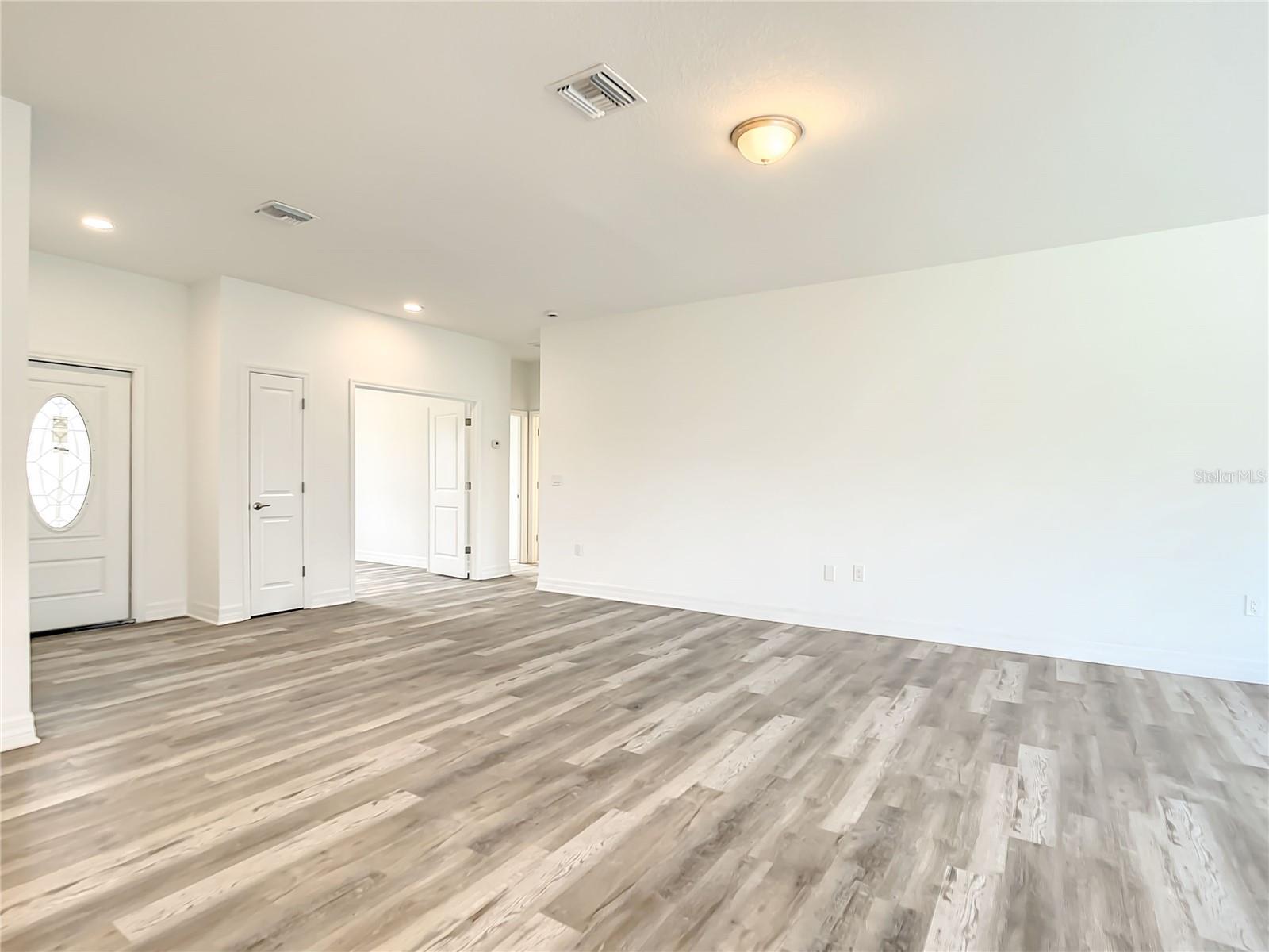 5123 WEATHERTON ST — photo 2