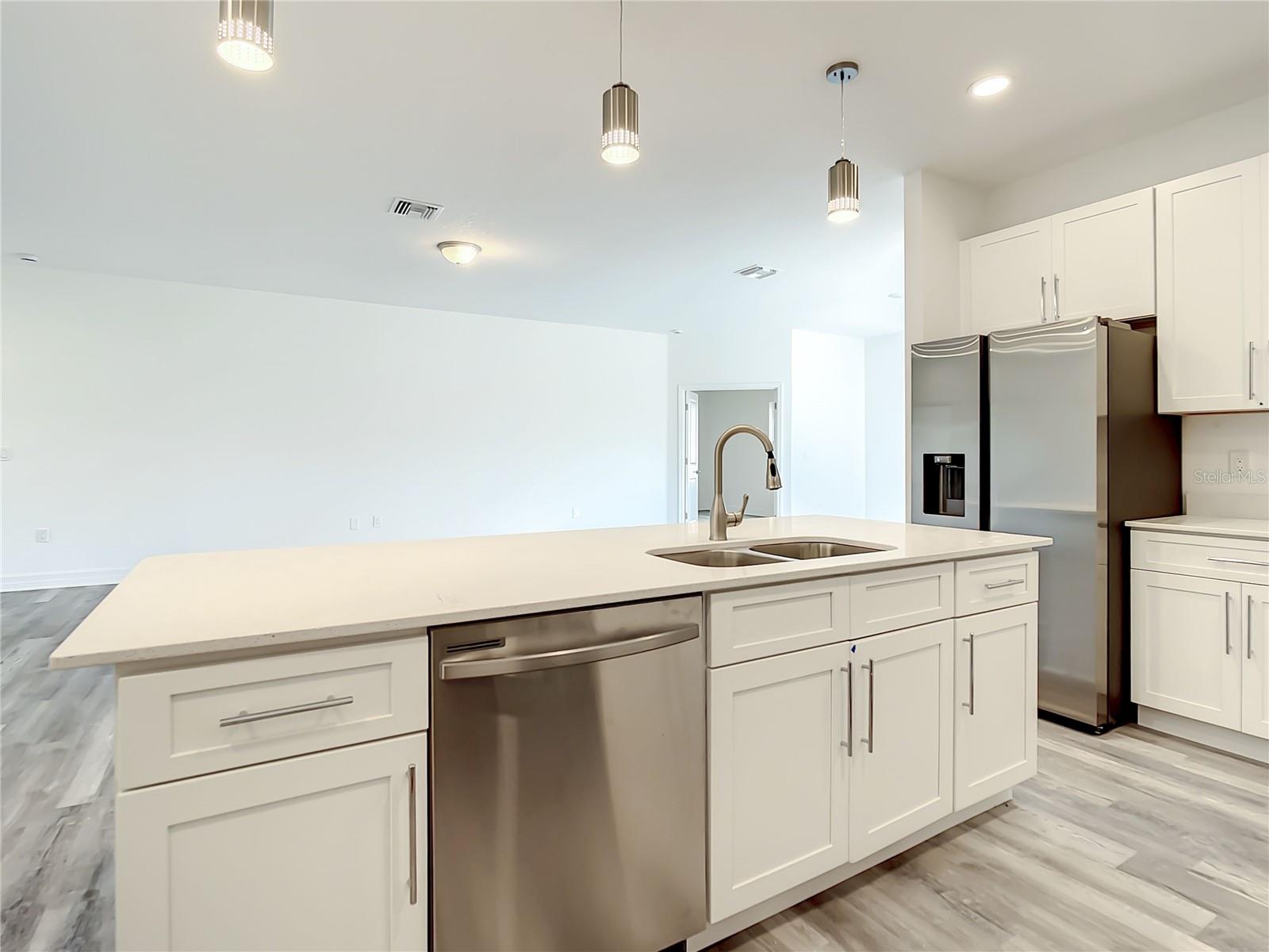 5123 WEATHERTON ST — photo 4